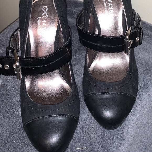 Fun and sturdy multi fabric fashion heels - Picture 2 of 3